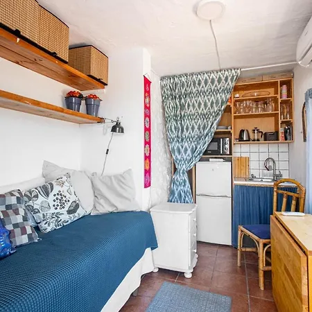 Larwik * Frigiliana